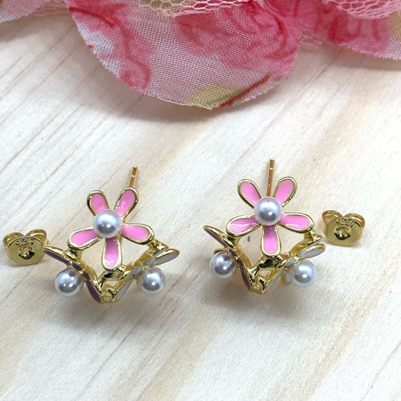 Gold Flowers Earrings - Picture 2 of 5